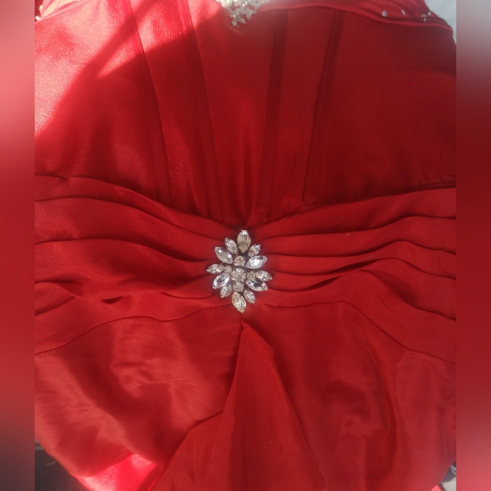Prom dress - Picture 8 of 10